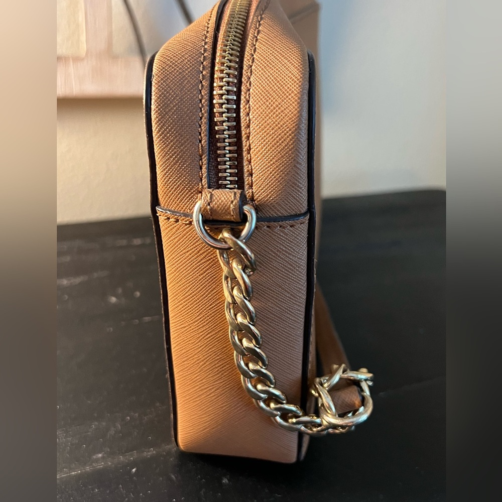 Authentic Michael Kors Purse - Picture 4 of 7